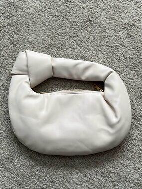 Melie Bianco Cream Knot-Handle Shoulder Bag